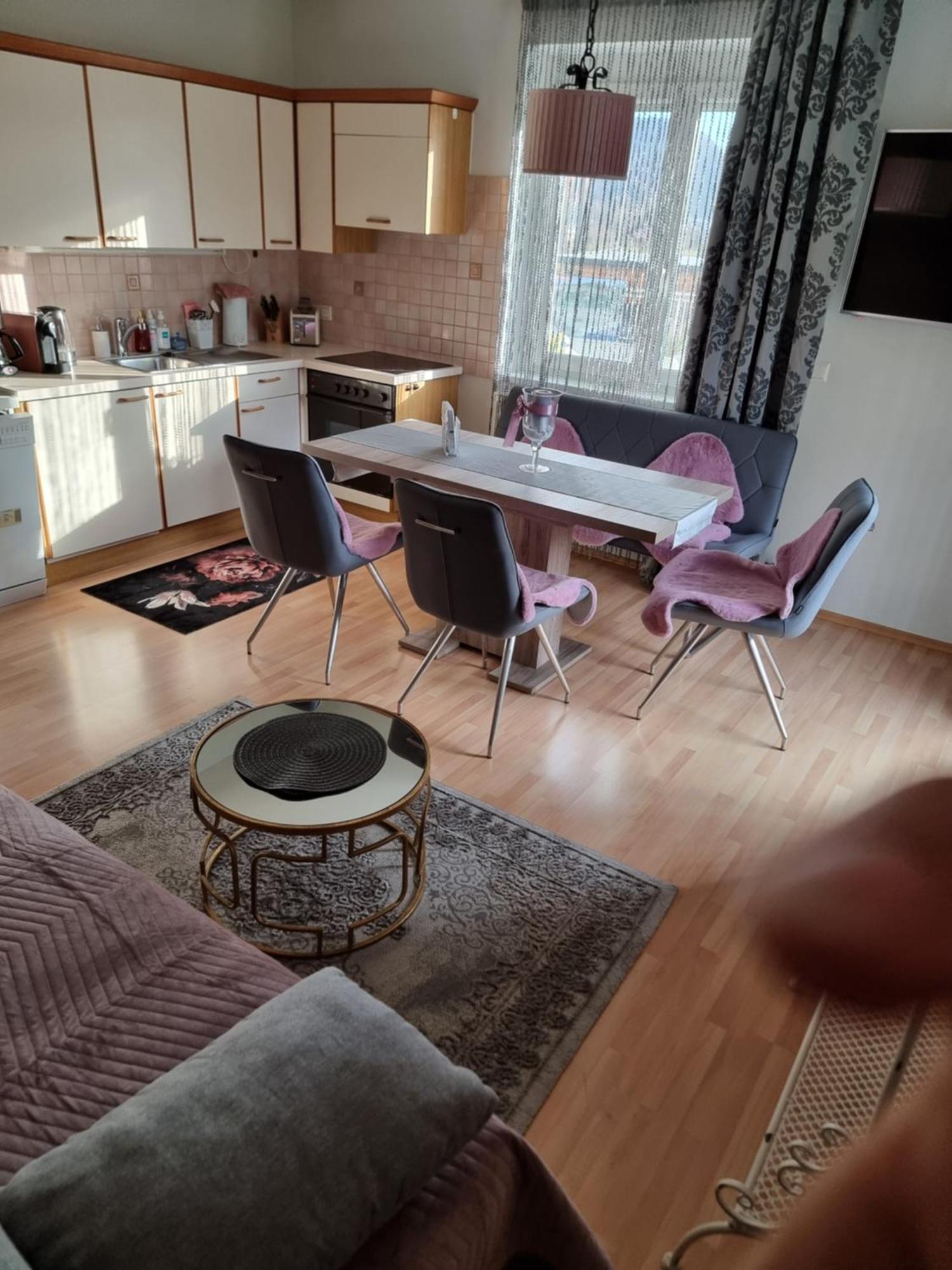 Ferienhaus Burgblick Treffen Eksteriør bilde