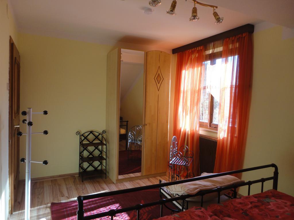 Ferienhaus Burgblick Treffen Rom bilde